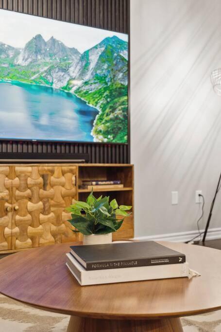 Barrie Luxe, Pool Table 6 Bedroom 6 Ba Custom Design A+ Location מראה חיצוני תמונה