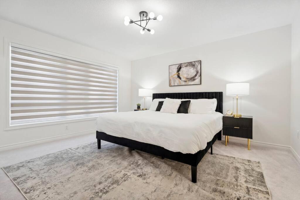 Barrie Luxe, Pool Table 6 Bedroom 6 Ba Custom Design A+ Location מראה חיצוני תמונה